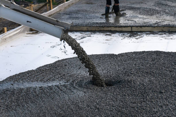 Best Driveway Concrete Repair  in Country Club Hills, MO